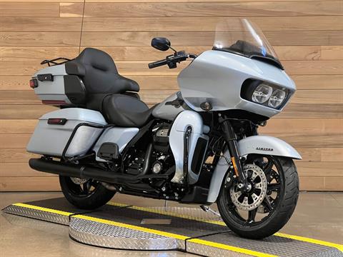 2023 Harley-Davidson Road Glide® Limited in Salem, Oregon - Photo 2