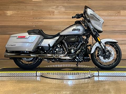 2023 Harley-Davidson CVO™ Street Glide® in Salem, Oregon - Photo 1