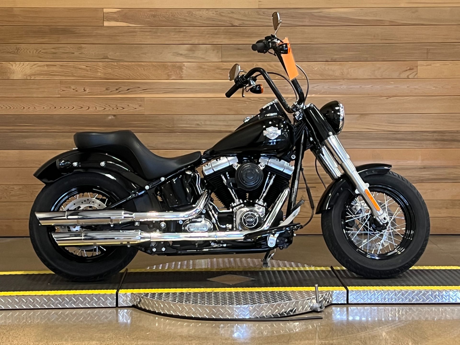 2016 Harley-Davidson Softail Slim® in Salem, Oregon - Photo 1