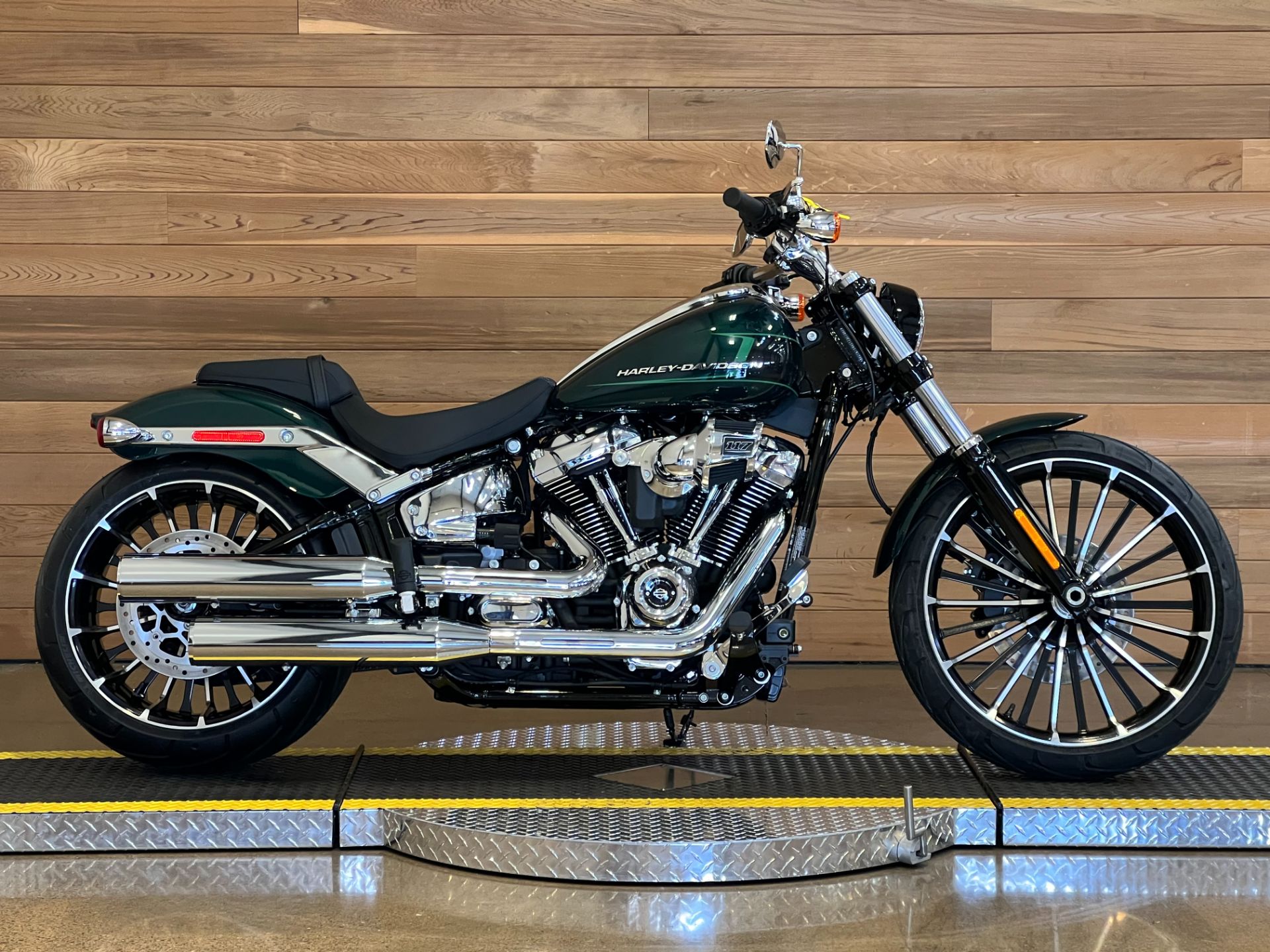 2024 Harley-Davidson Breakout® in Salem, Oregon - Photo 1