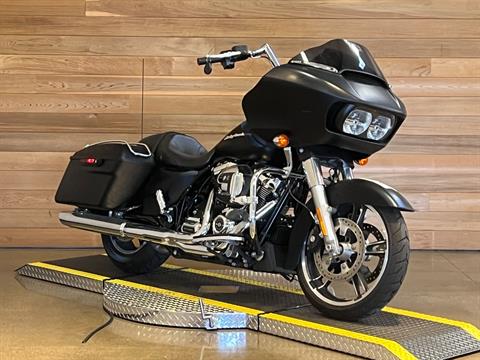 2017 Harley-Davidson Road Glide® Special in Salem, Oregon - Photo 2