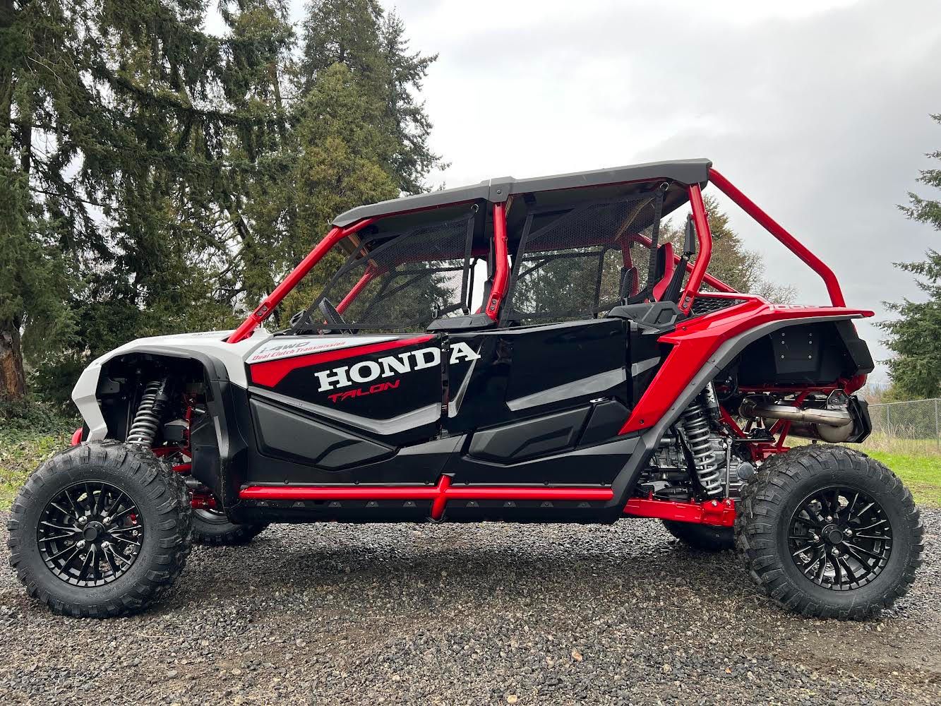 2024 Honda Talon 1000R-4 FOX Live Valve in Eugene, Oregon - Photo 2