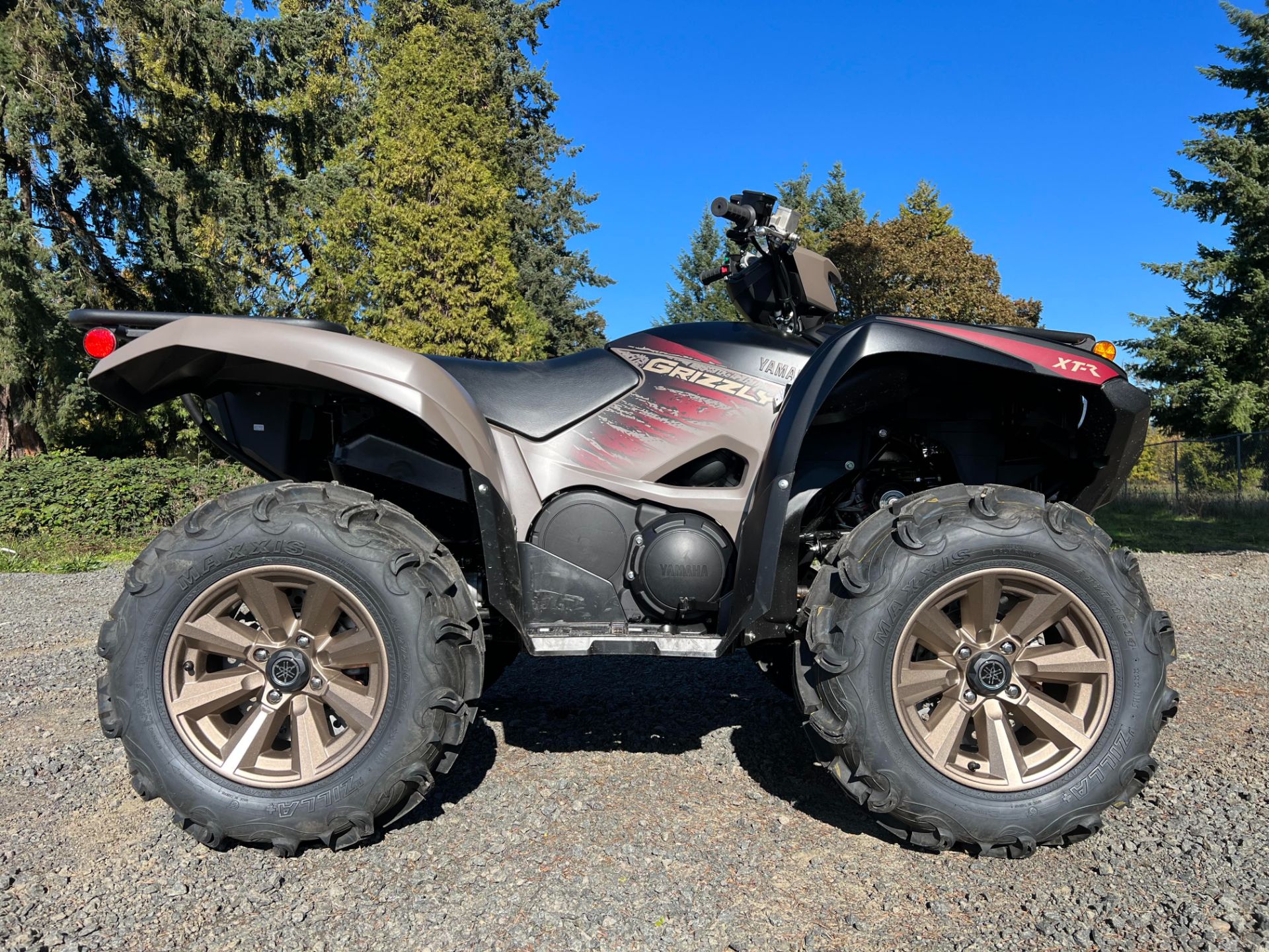 2024 Yamaha Grizzly EPS XT-R in Eugene, Oregon - Photo 1