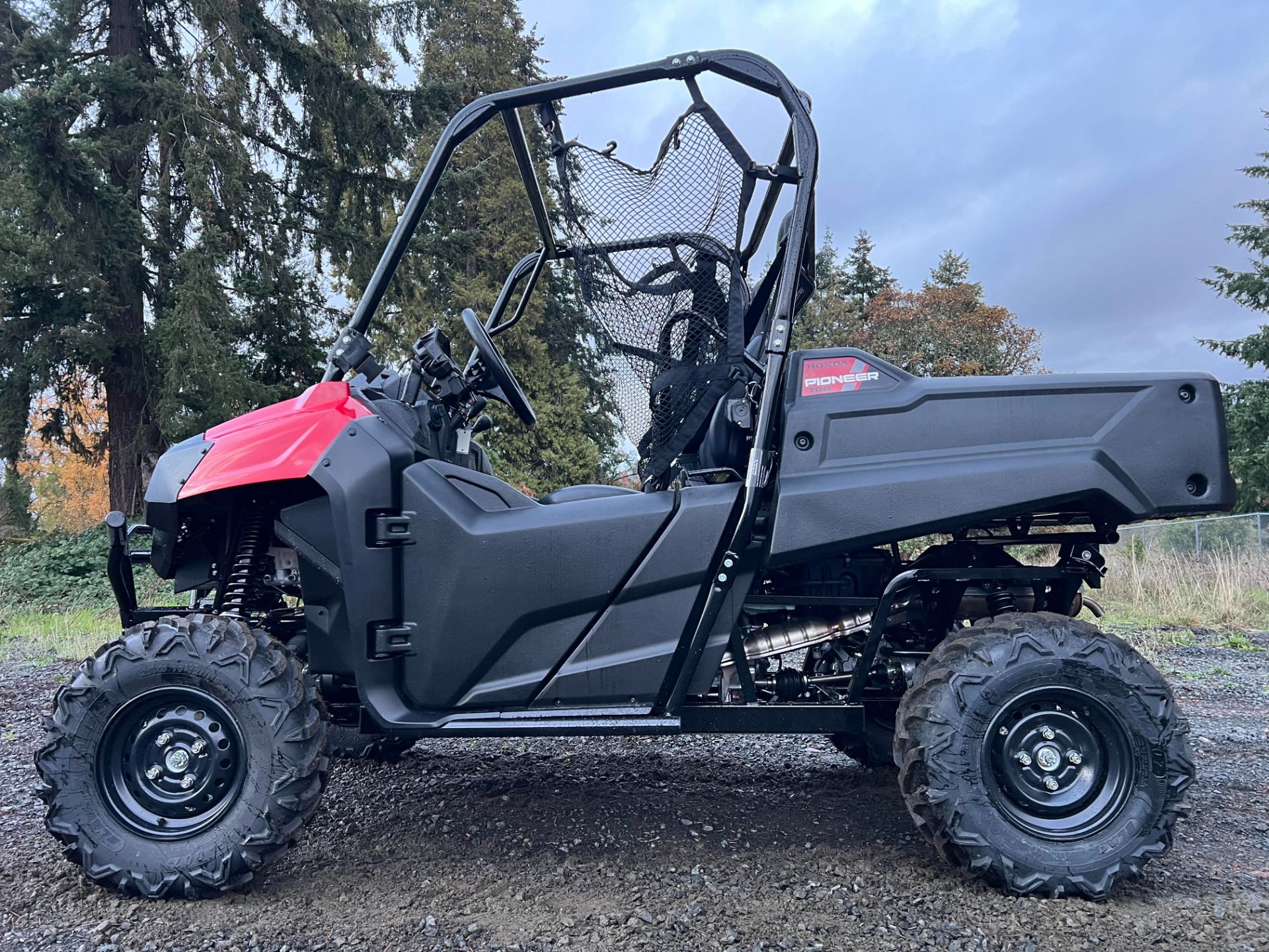 2025 Honda Pioneer 700 in Eugene, Oregon - Photo 2