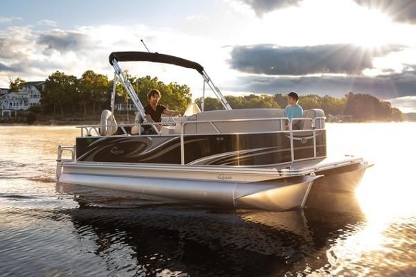 New 2021 Apex Qwest Le 820 Lanai Power Boats Outboard In Hancock, Mi