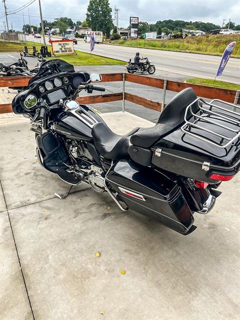 2017 Harley-Davidson Ultra Limited in Maryville, Tennessee - Photo 4