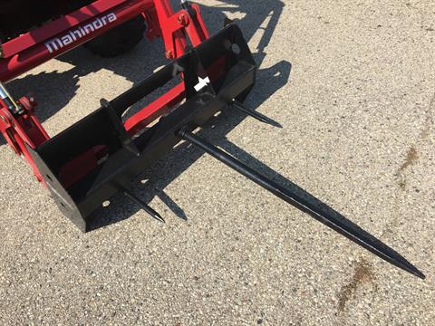 2017 Mahindra Round Bale Single Spear in Elkhorn, Wisconsin - Photo 2