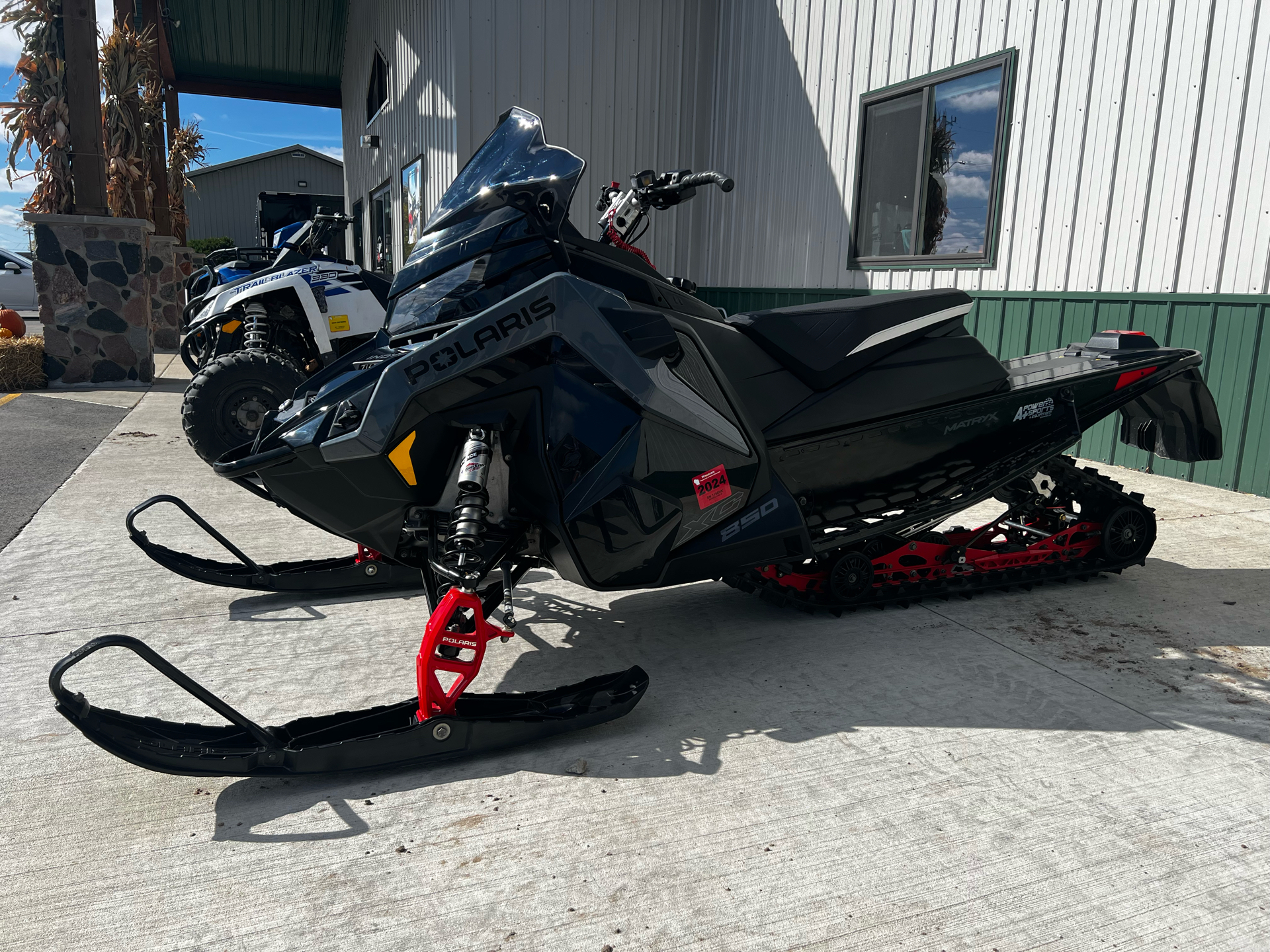 2021 Polaris 850 Indy XC 137 Launch Edition Factory Choice in Elkhorn, Wisconsin - Photo 2