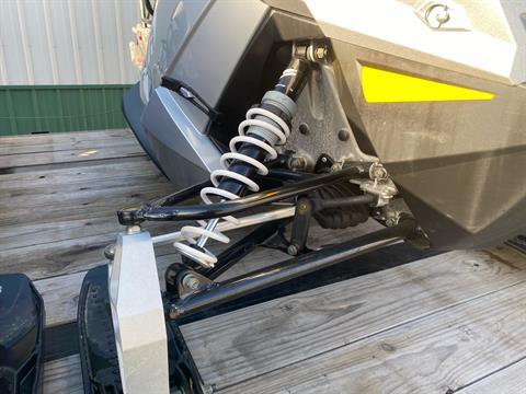 2018 Polaris 550 INDY LXT 144 Northstar Edition in Elkhorn, Wisconsin - Photo 4