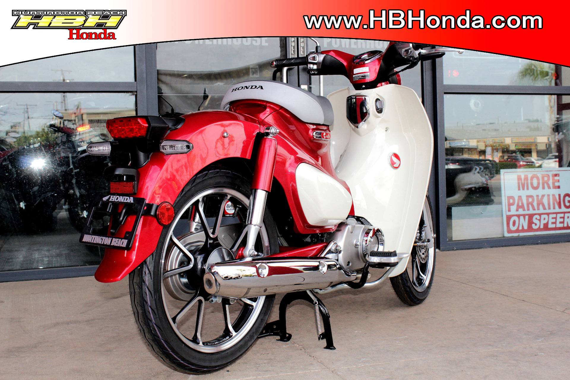 2021 Honda Super Cub C125 ABS in Huntington Beach, California - Photo 8