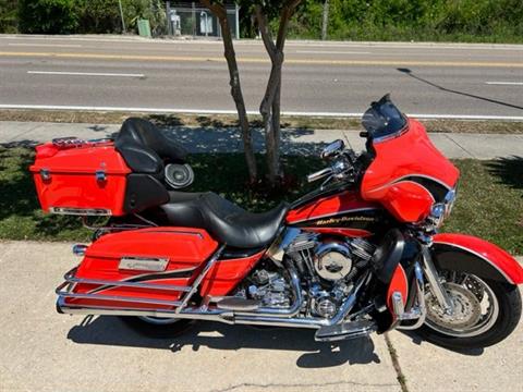 2004 Harley-Davidson FLHTCSE Screamin' Eagle® Electra Glide® in Biloxi, Mississippi - Photo 1