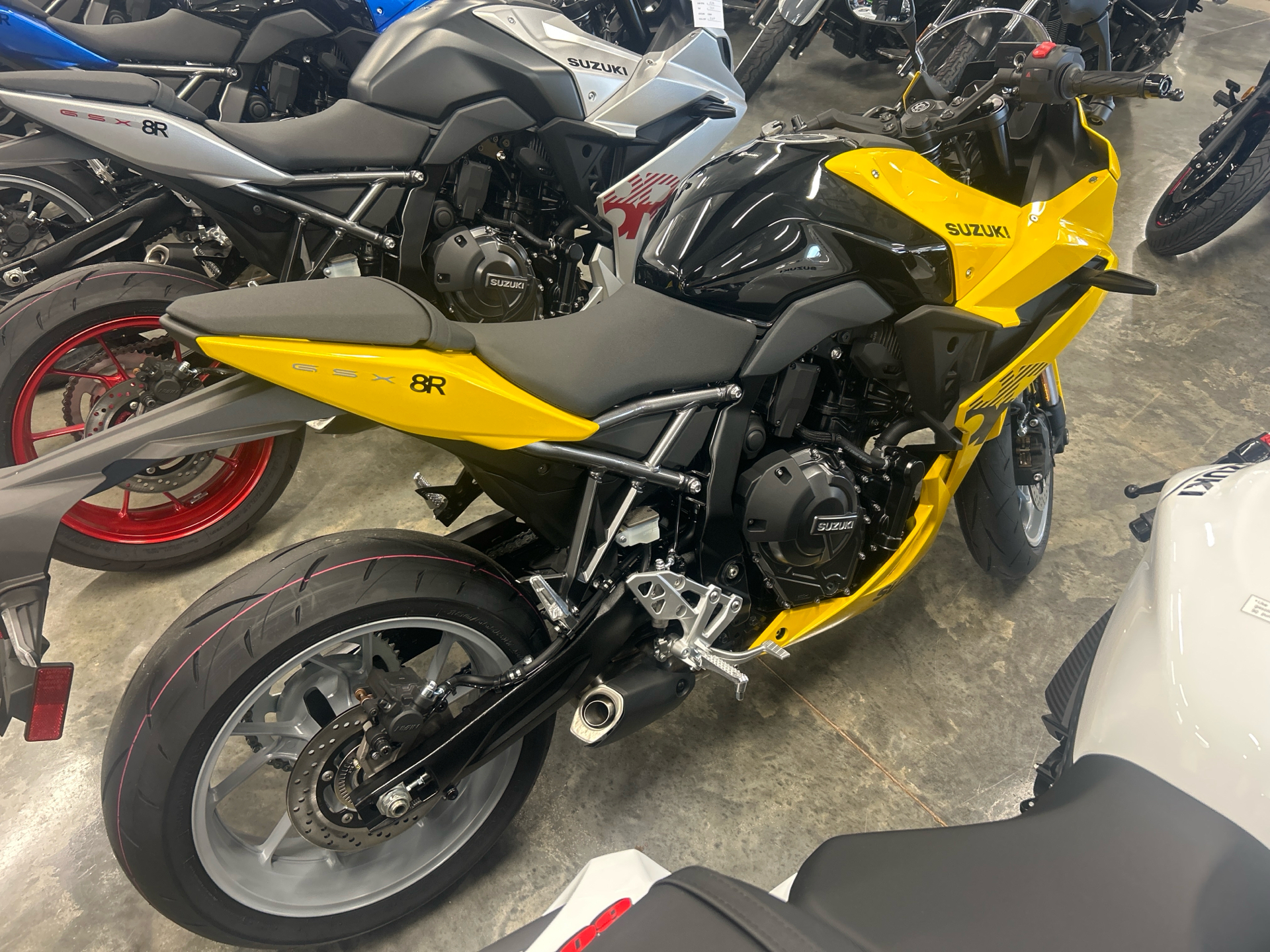 2024 Suzuki GSX-8R in Gulfport, Mississippi - Photo 3