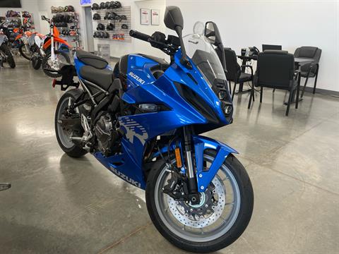 2024 Suzuki GSX-8R in Gulfport, Mississippi - Photo 2