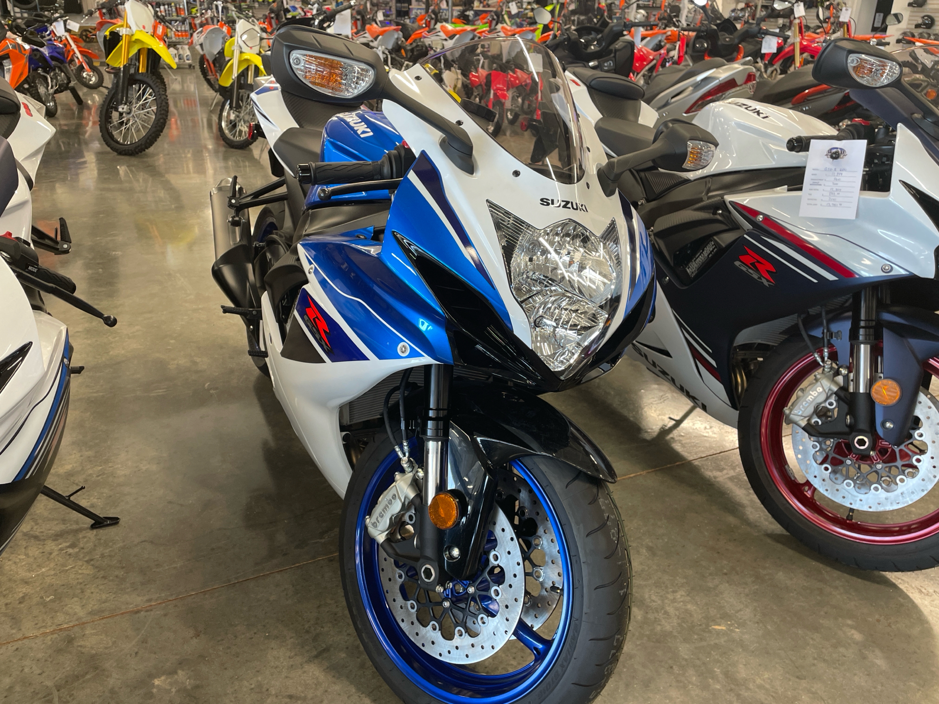 2024 Suzuki GSX-R600 in Gulfport, Mississippi - Photo 2