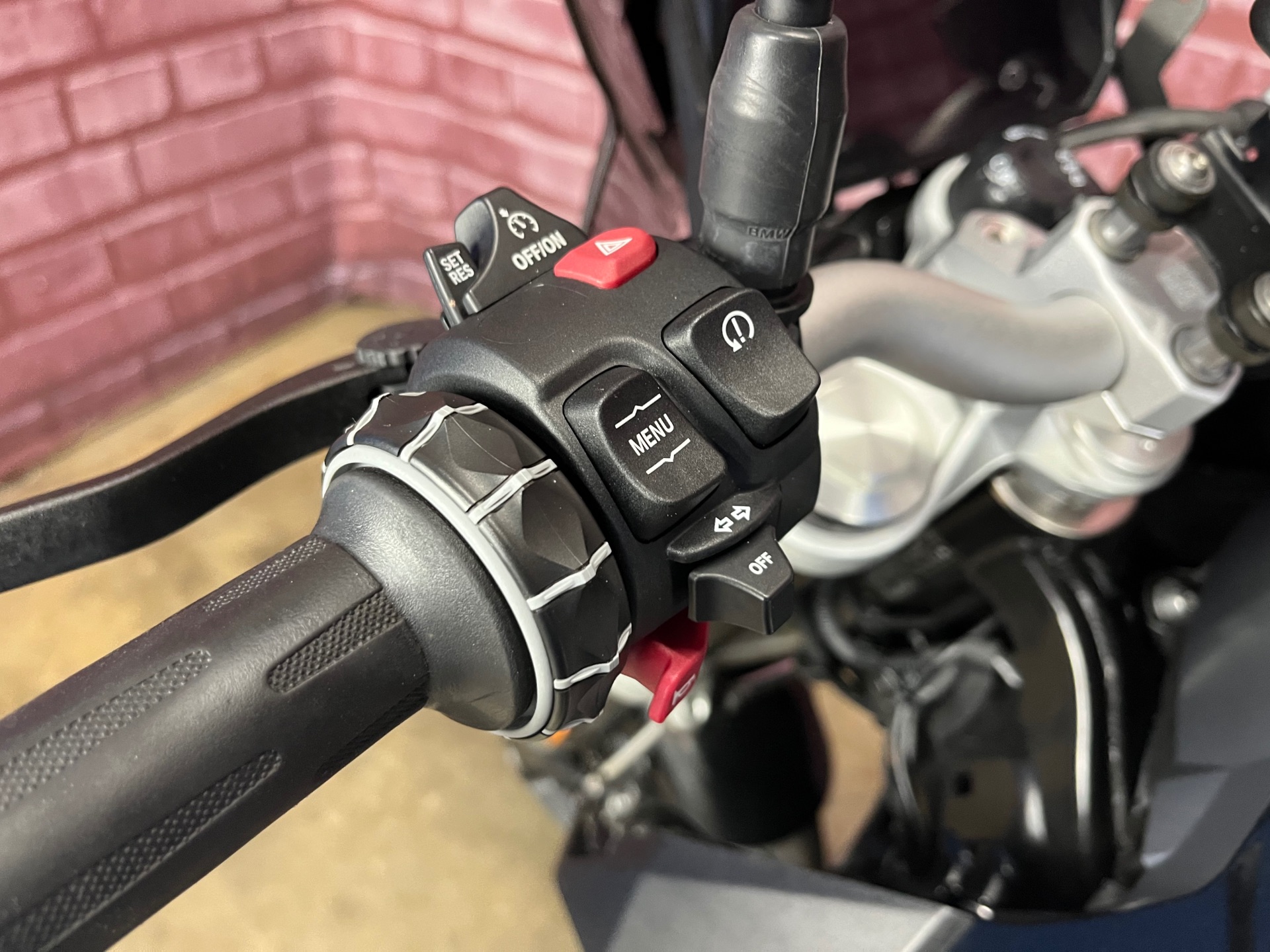 2021 BMW F 900 R in Gaithersburg, Maryland - Photo 20