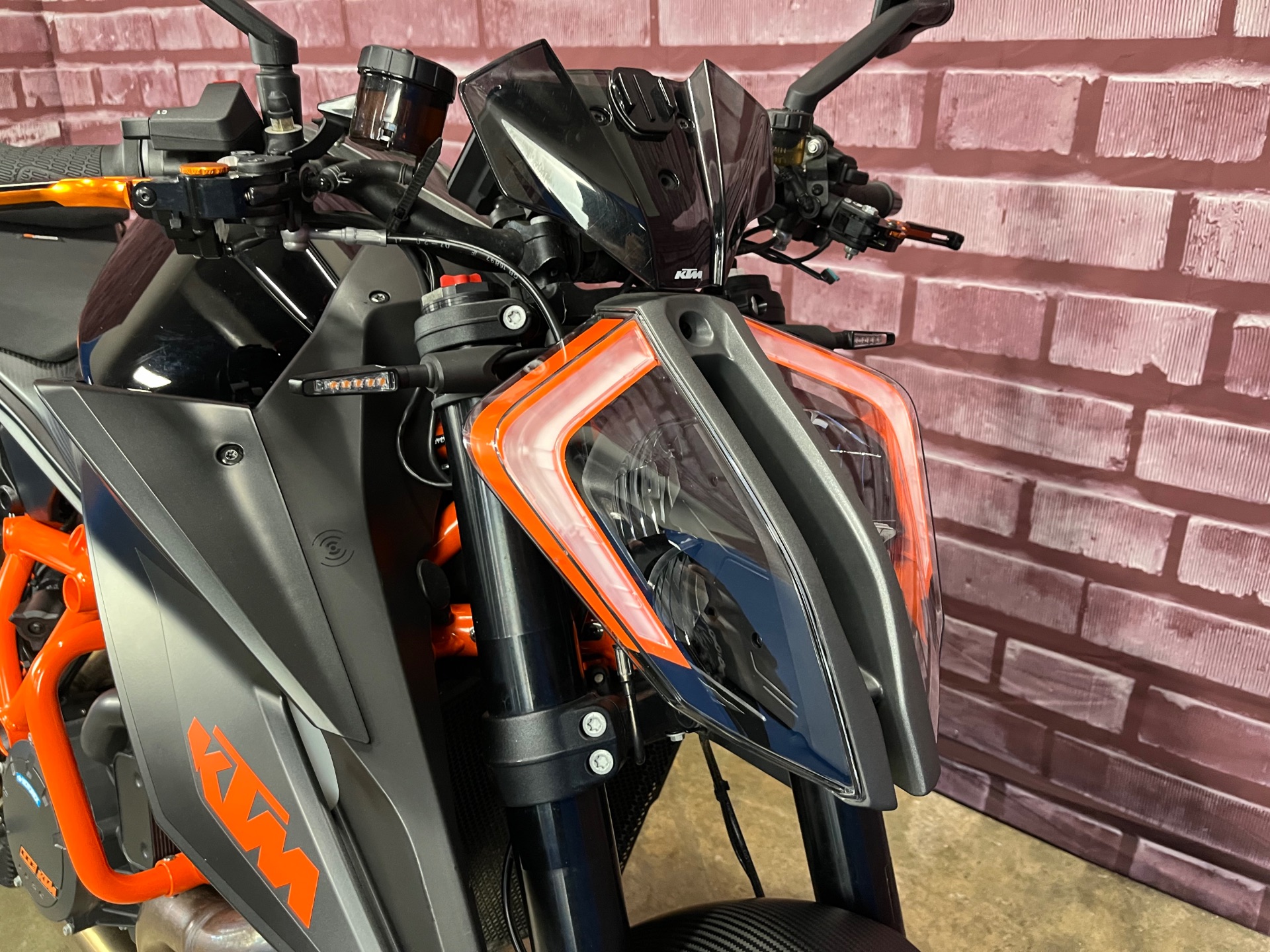 2020 KTM 1290 Super Duke R in Gaithersburg, Maryland - Photo 7