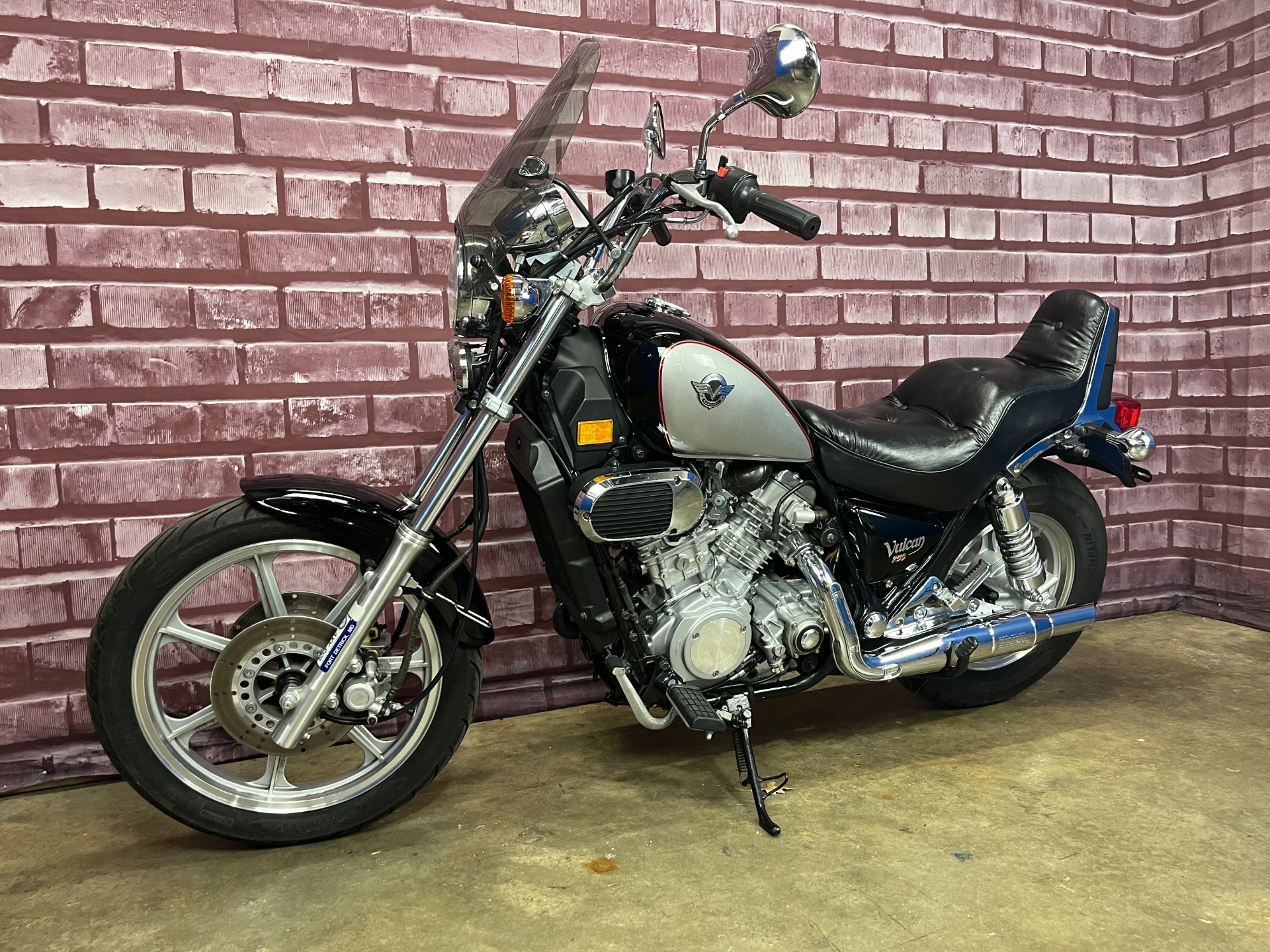 2004 Kawasaki Vulcan® 750 in Gaithersburg, Maryland - Photo 14