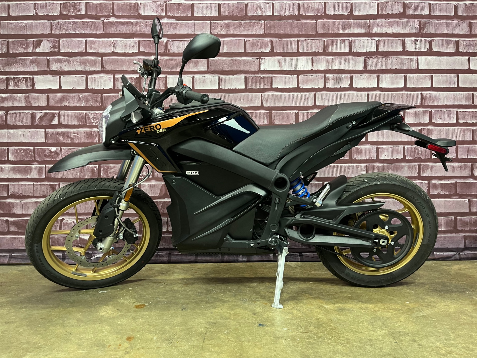 2023 Zero Motorcycles DSR ZF14.4 in Gaithersburg, Maryland - Photo 4