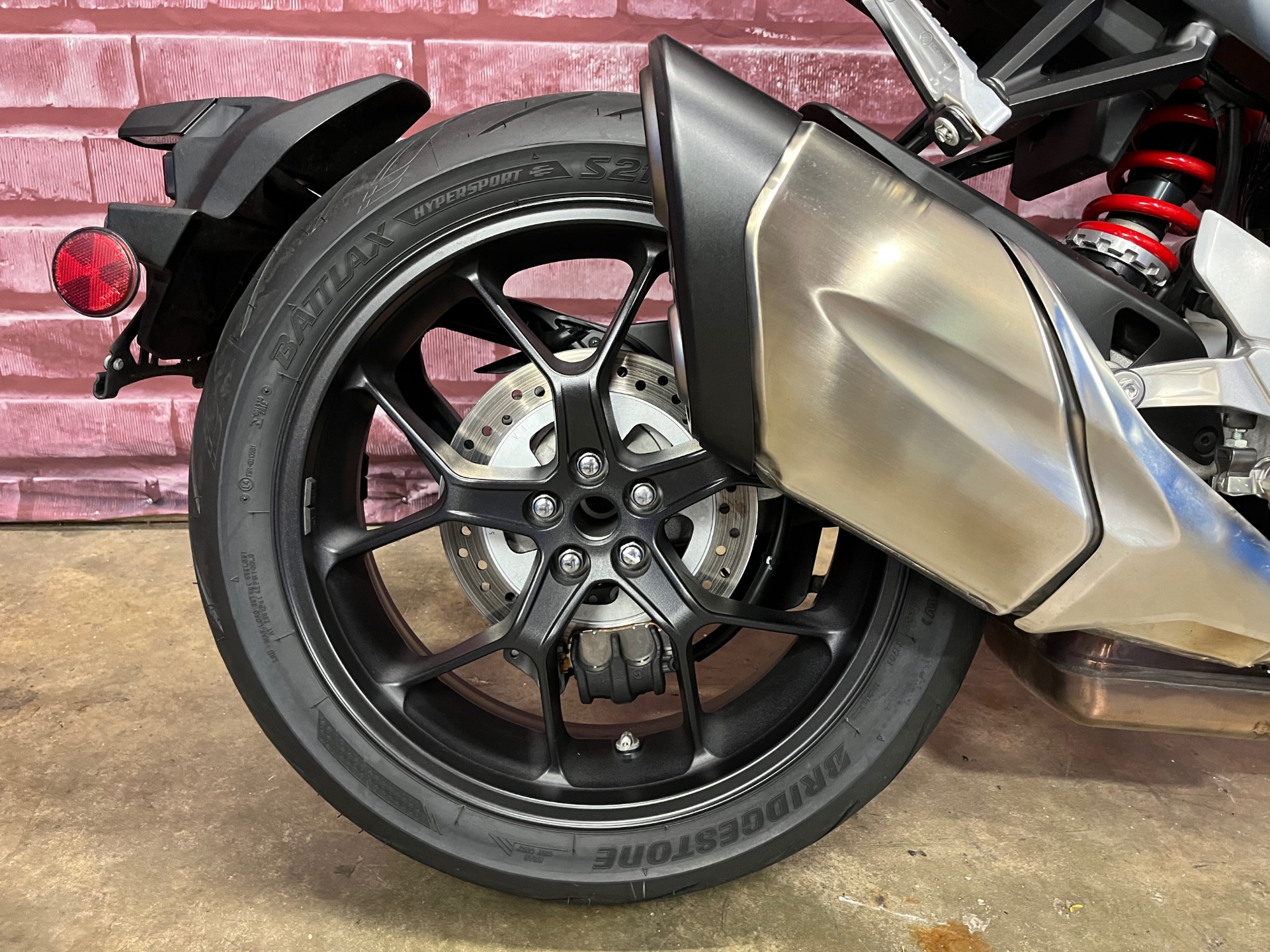 2019 Honda CB1000R ABS in Gaithersburg, Maryland - Photo 10