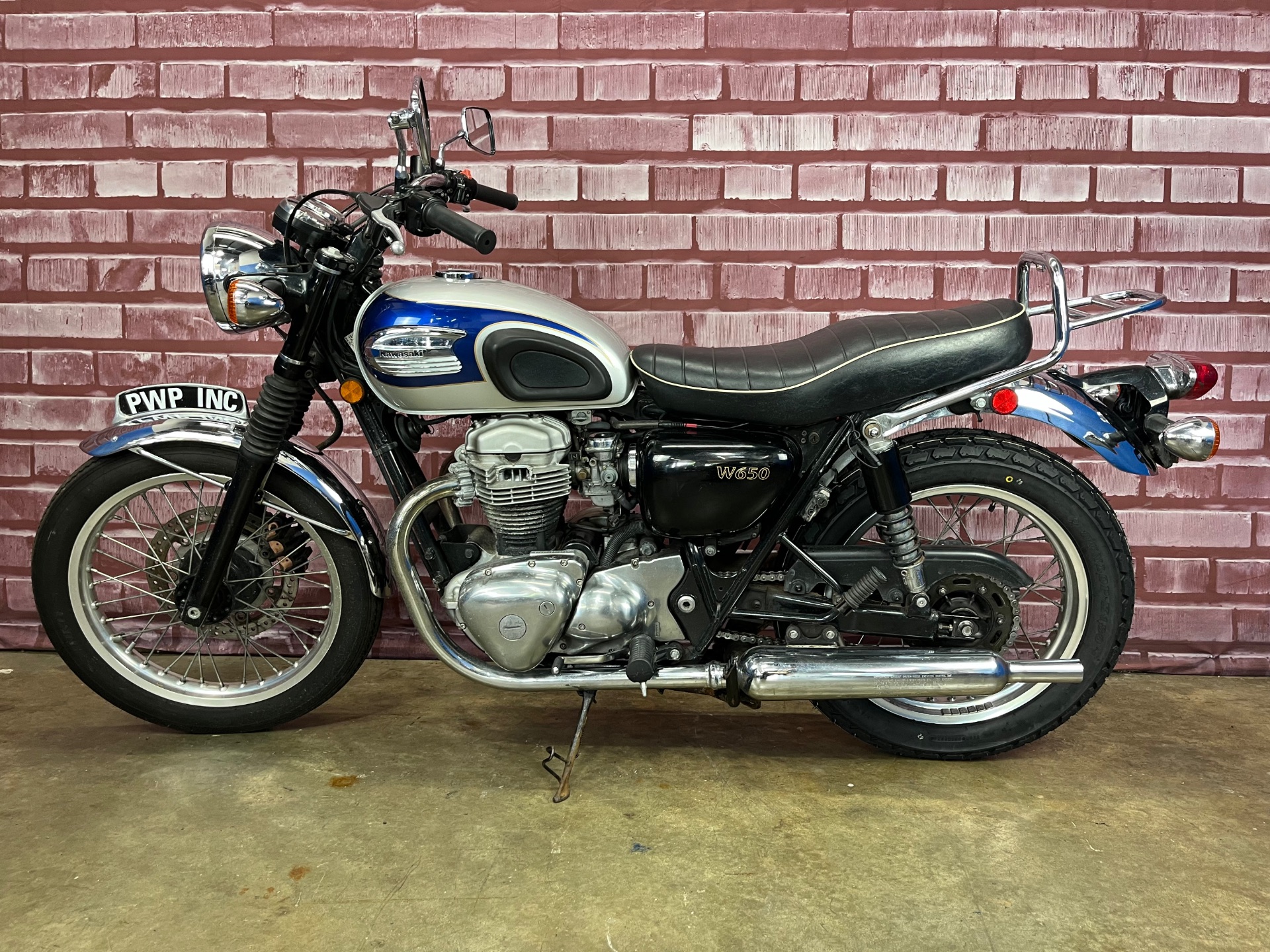 2000 Kawasaki W650 in Gaithersburg, Maryland - Photo 11