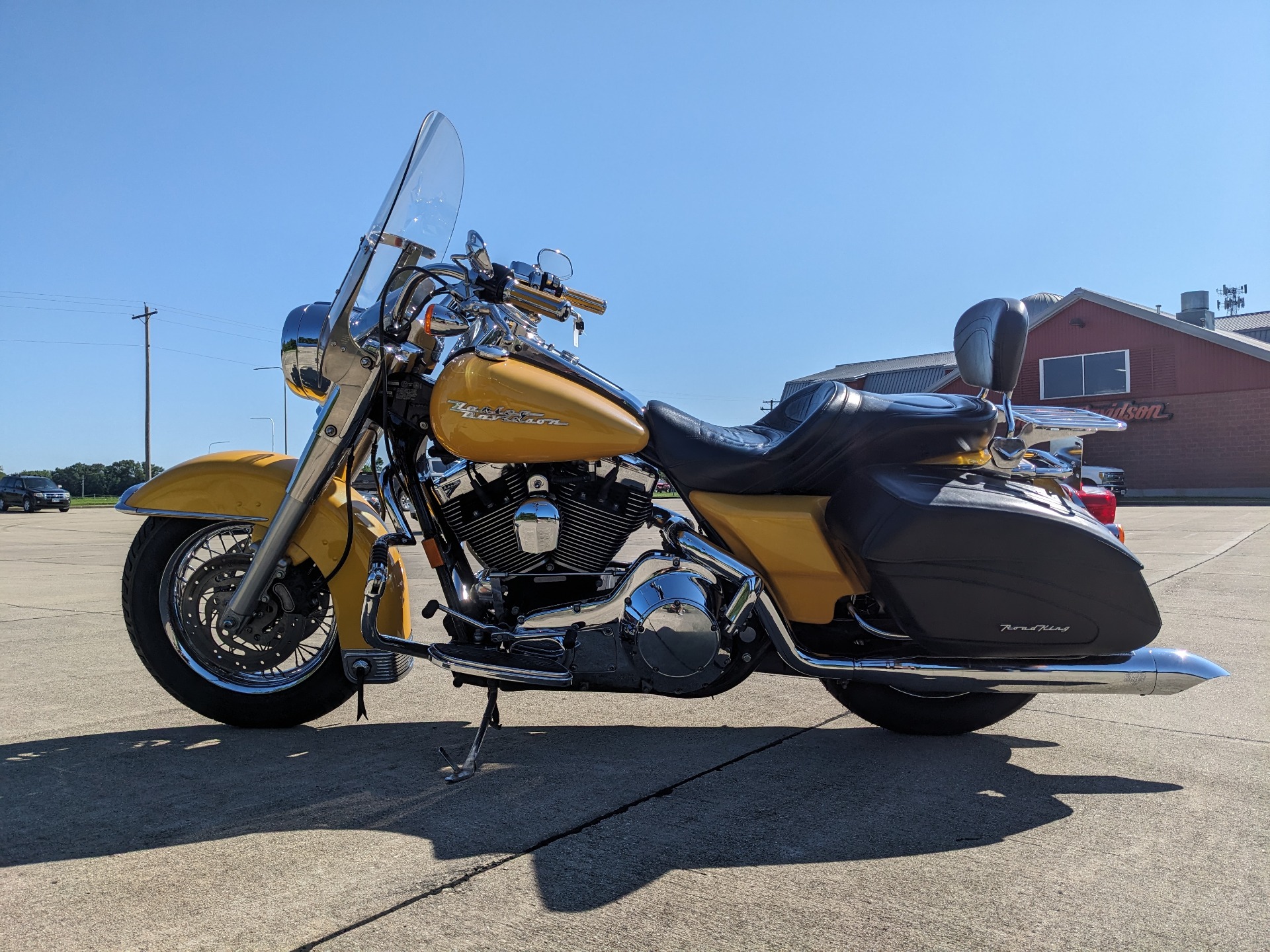 2005 Harley-Davidson FLHRS/FLHRSI Road King® Custom in Effingham, Illinois - Photo 4