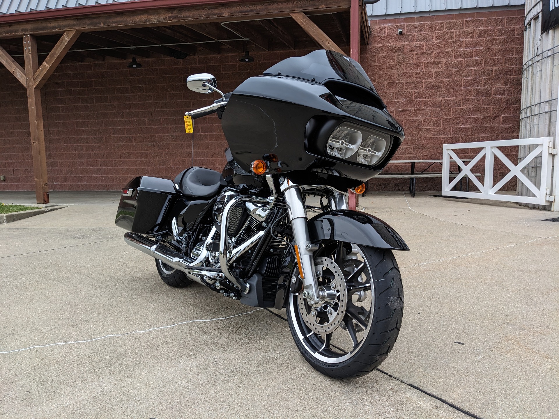 2023 Harley-Davidson Road Glide® in Effingham, Illinois - Photo 2
