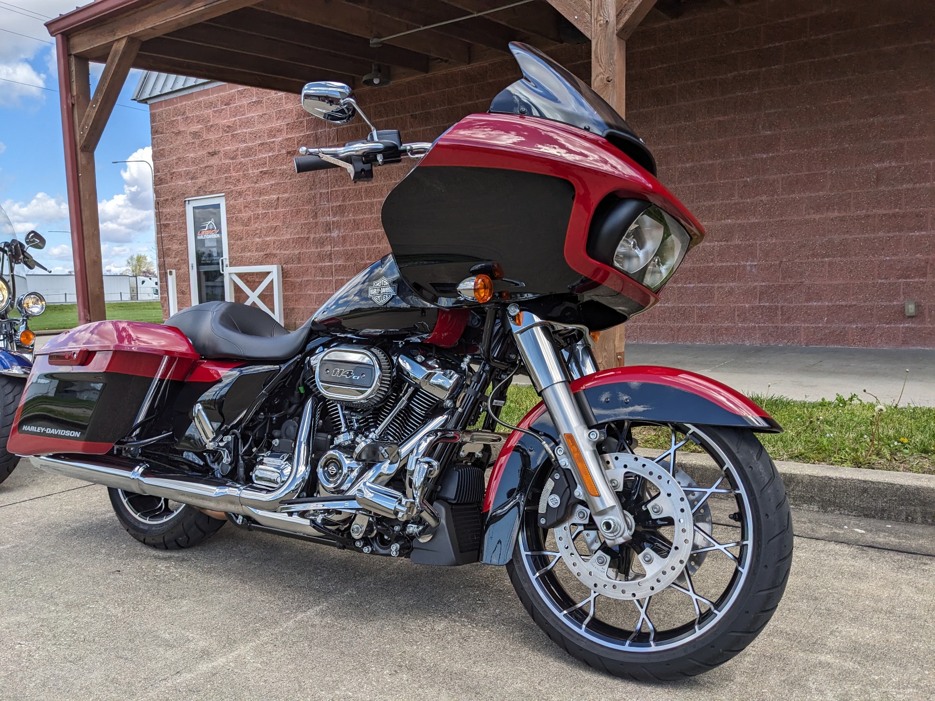 2021 Harley-Davidson Road Glide® Special in Effingham, Illinois - Photo 2