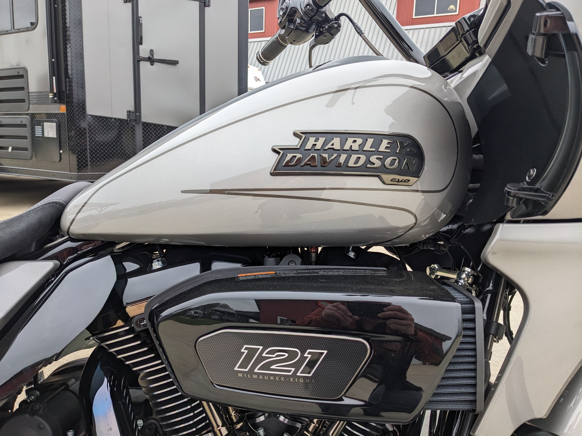2023 Harley-Davidson CVO™ Road Glide® in Effingham, Illinois - Photo 4