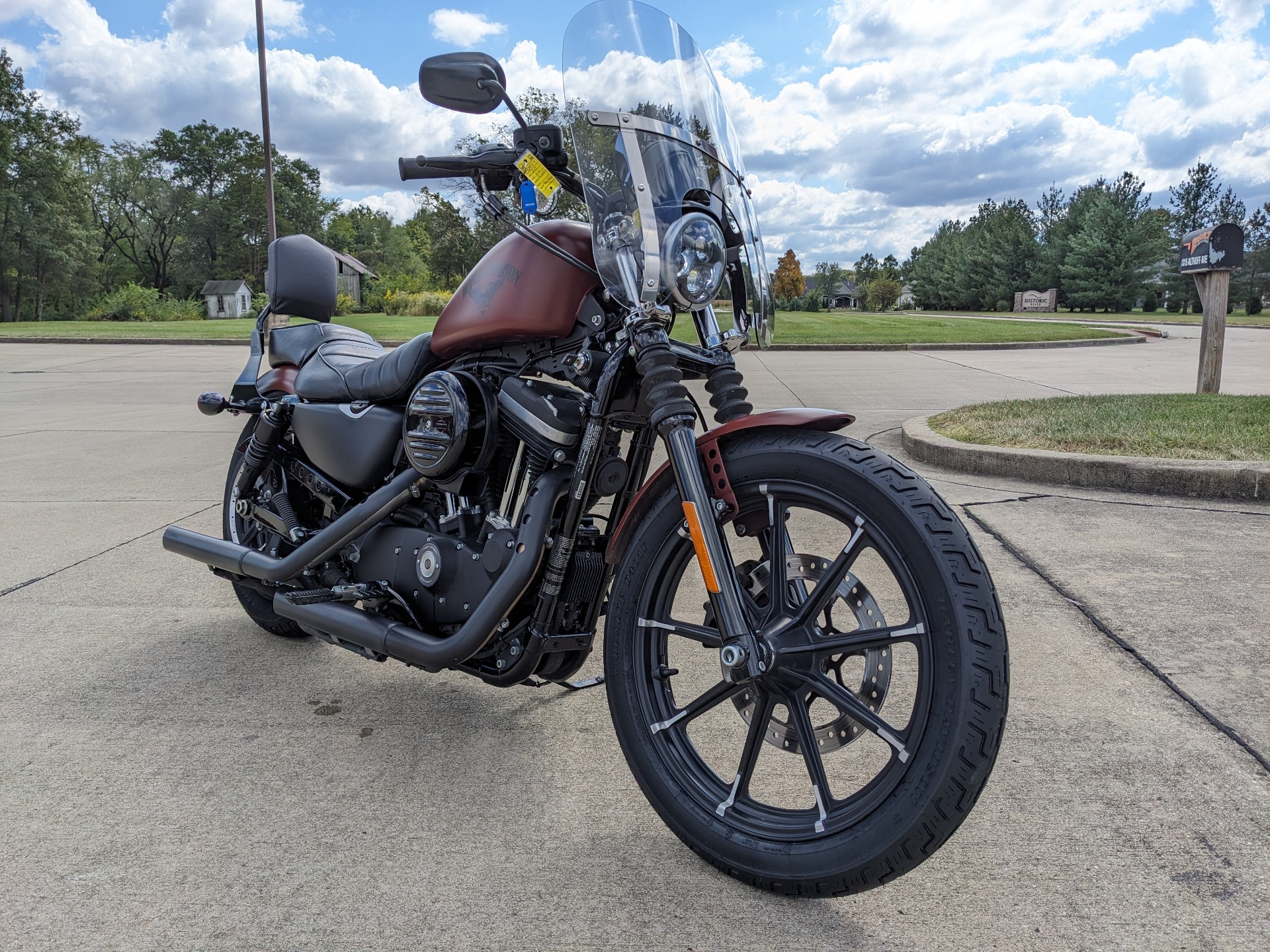 2017 Harley-Davidson Iron 883™ in Effingham, Illinois - Photo 2