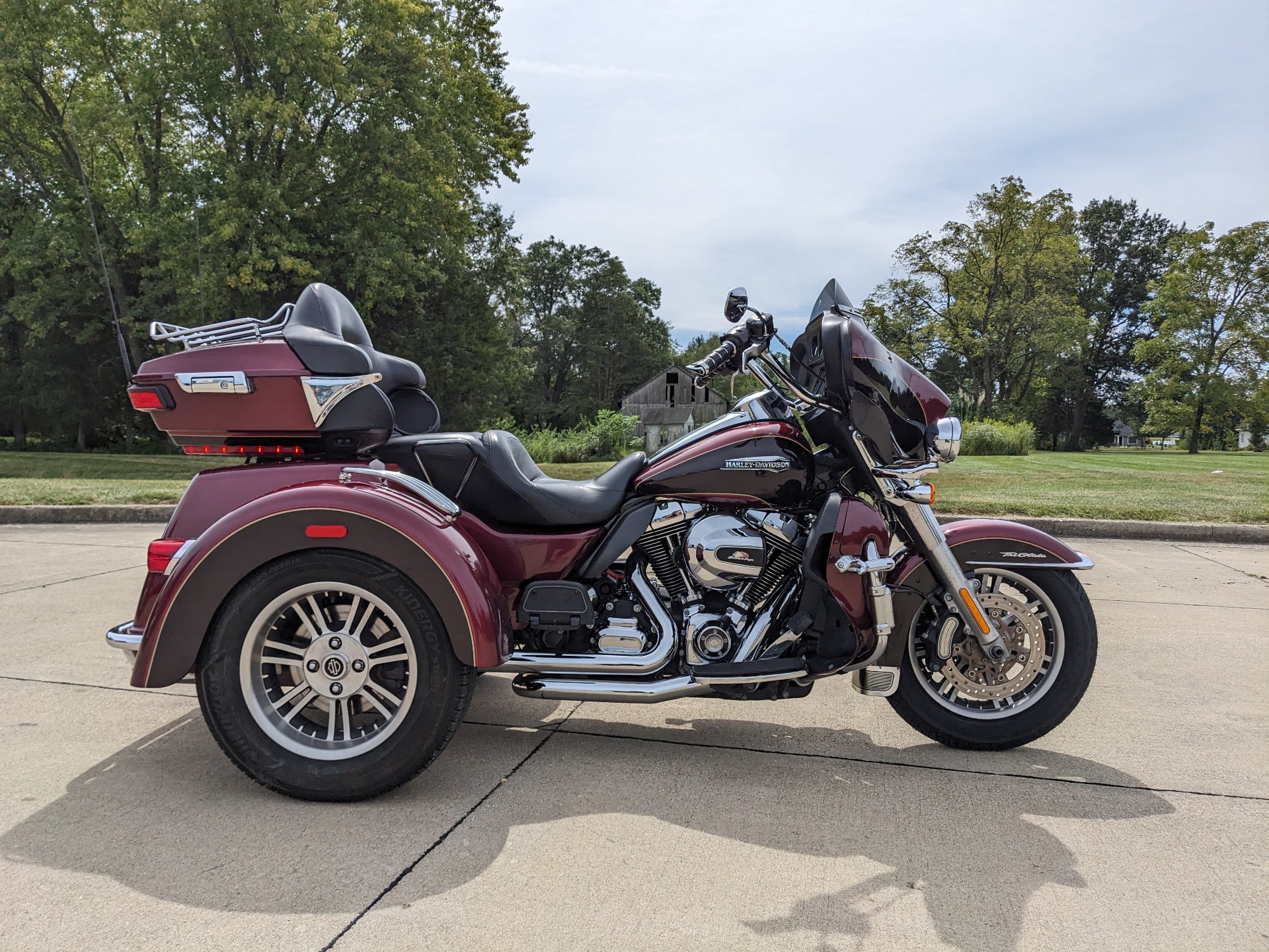 2015 Harley-Davidson Tri Glide® Ultra in Effingham, Illinois - Photo 1