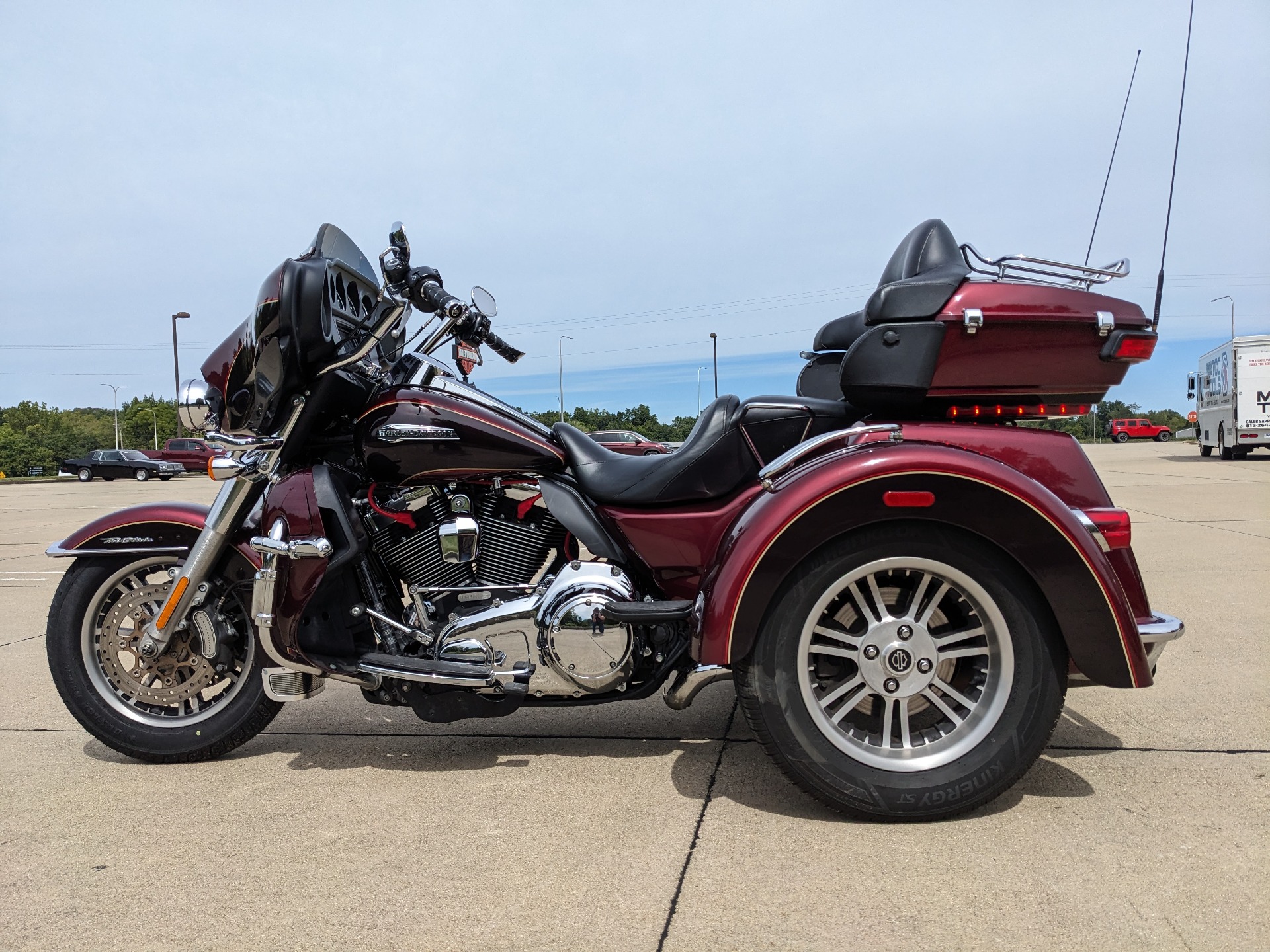 2015 Harley-Davidson Tri Glide® Ultra in Effingham, Illinois - Photo 4