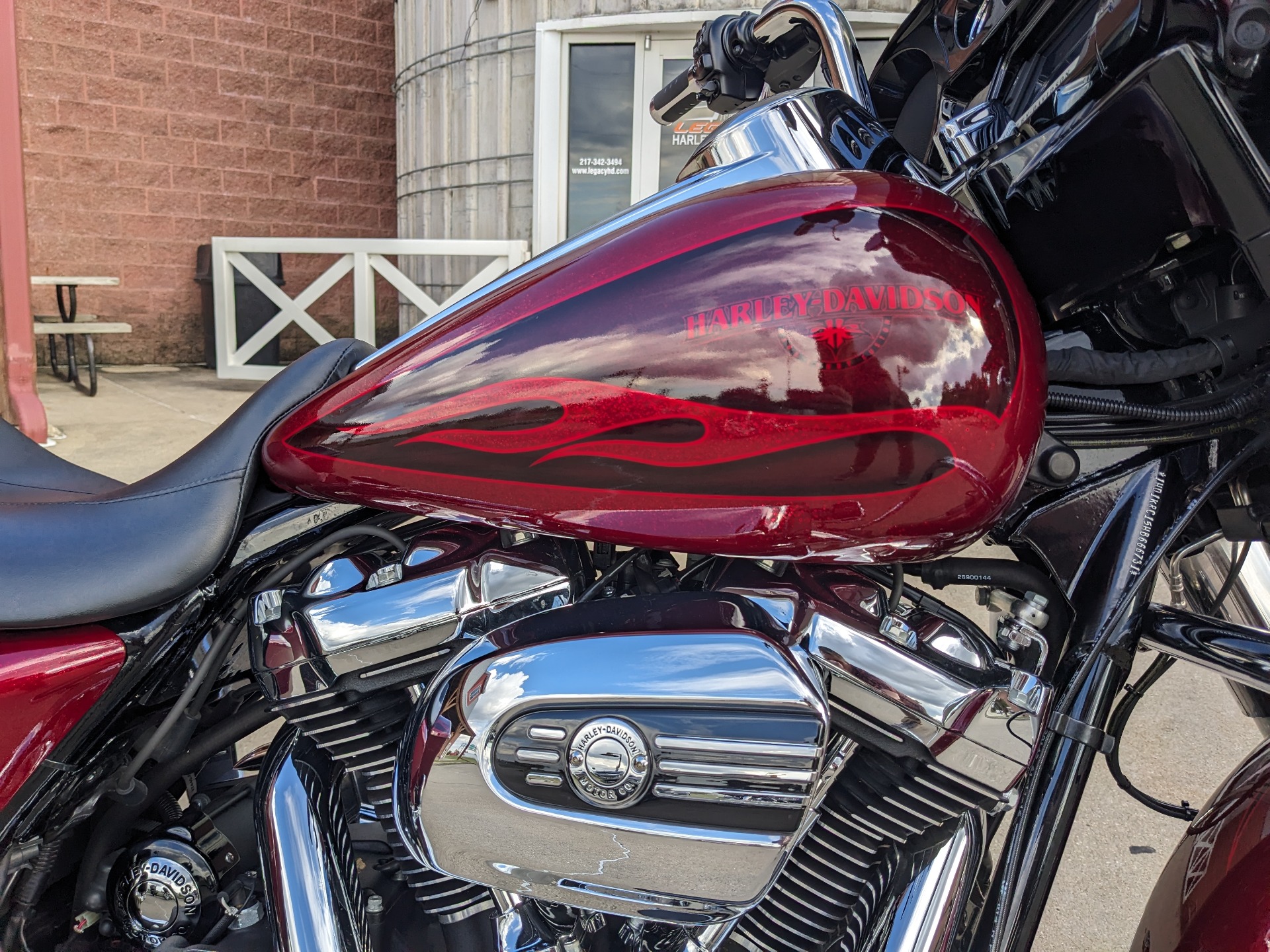 2017 Harley-Davidson Street Glide® Special in Effingham, Illinois - Photo 4