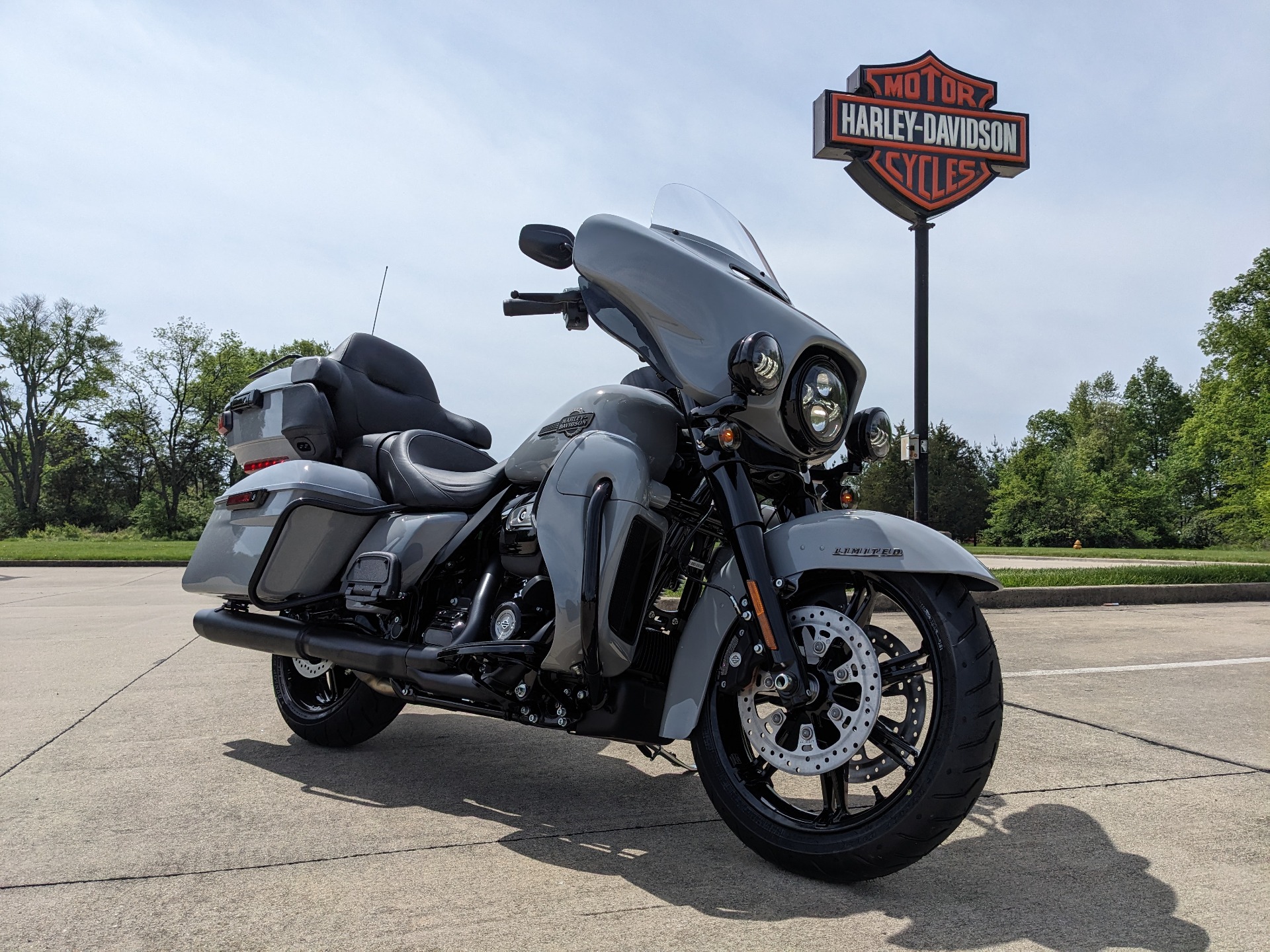 2024 Harley-Davidson Ultra Limited in Effingham, Illinois - Photo 2