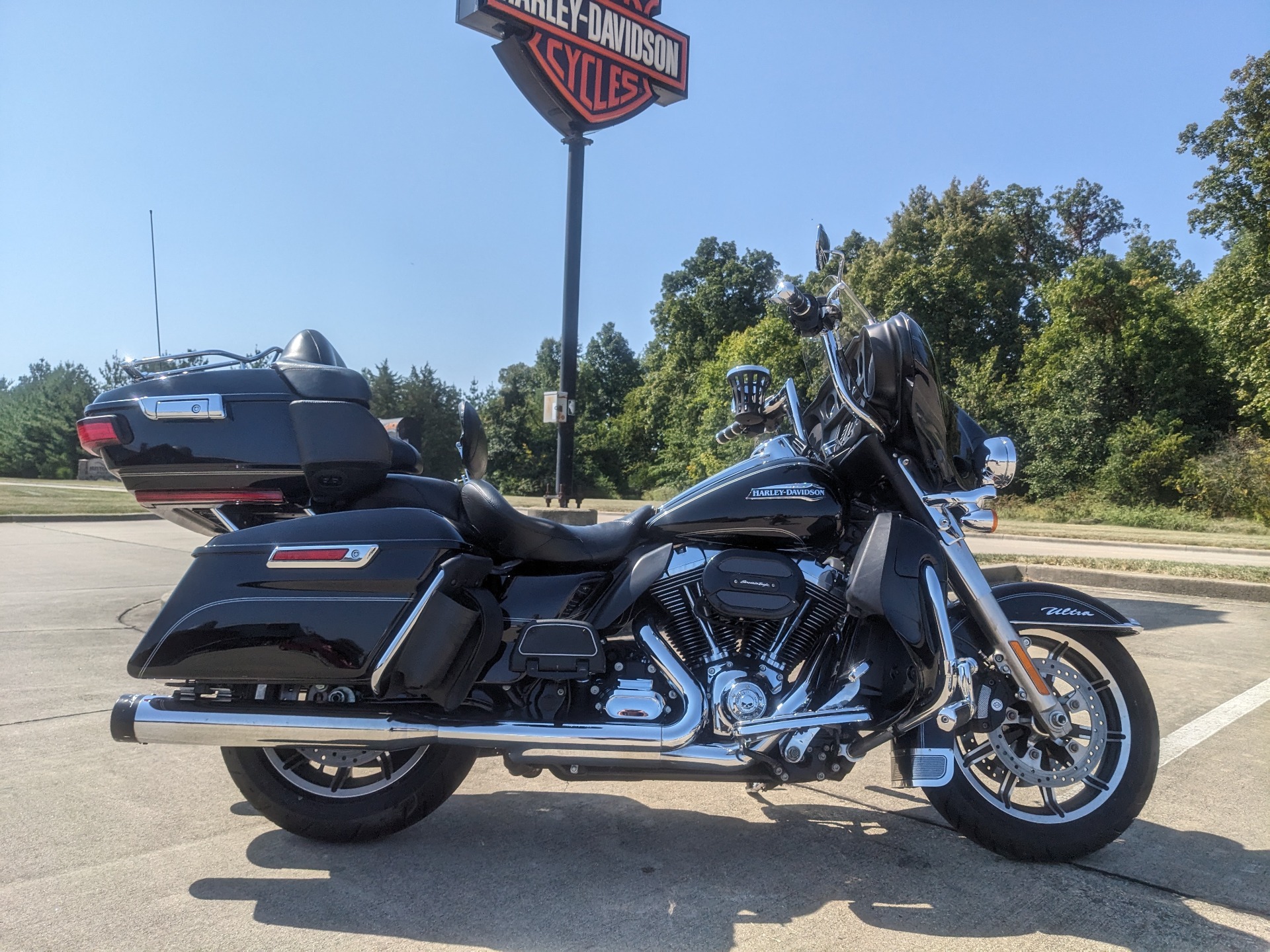 2015 Harley-Davidson Electra Glide® Ultra Classic® in Effingham, Illinois - Photo 1