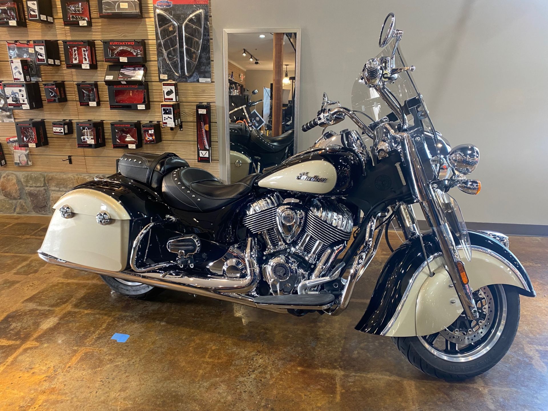 2022 Indian Motorcycle Springfield in Lebanon, New Jersey - Photo 1