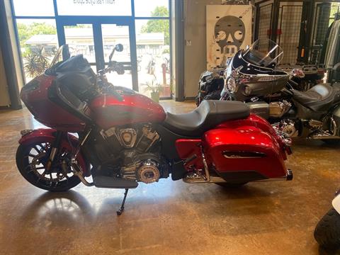 2020 Indian Motorcycle Challenger Limted in Lebanon, New Jersey - Photo 2