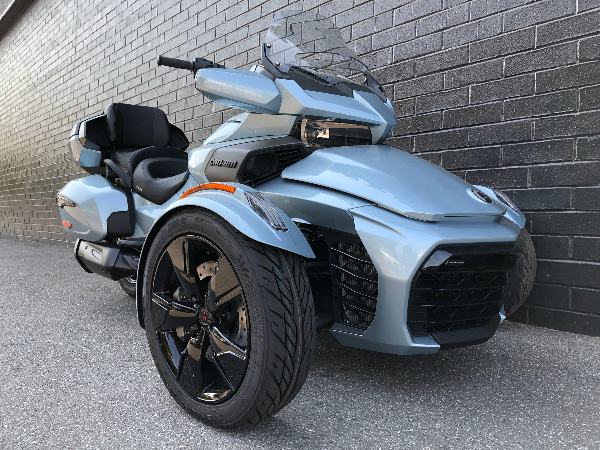 2021 Can-Am Spyder F3 Limited in San Jose, California - Photo 2
