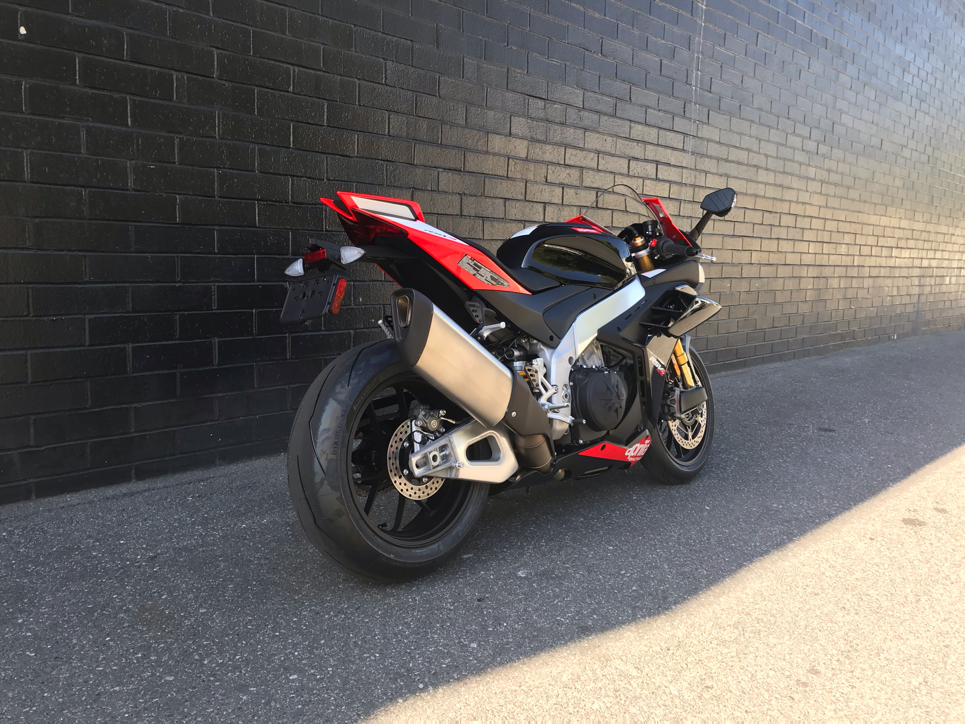 2024 Aprilia RSV4 Factory 1100 in San Jose, California - Photo 2