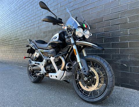 2022 Moto Guzzi V85 TT Guardia D’onore E5 in San Jose, California - Photo 2