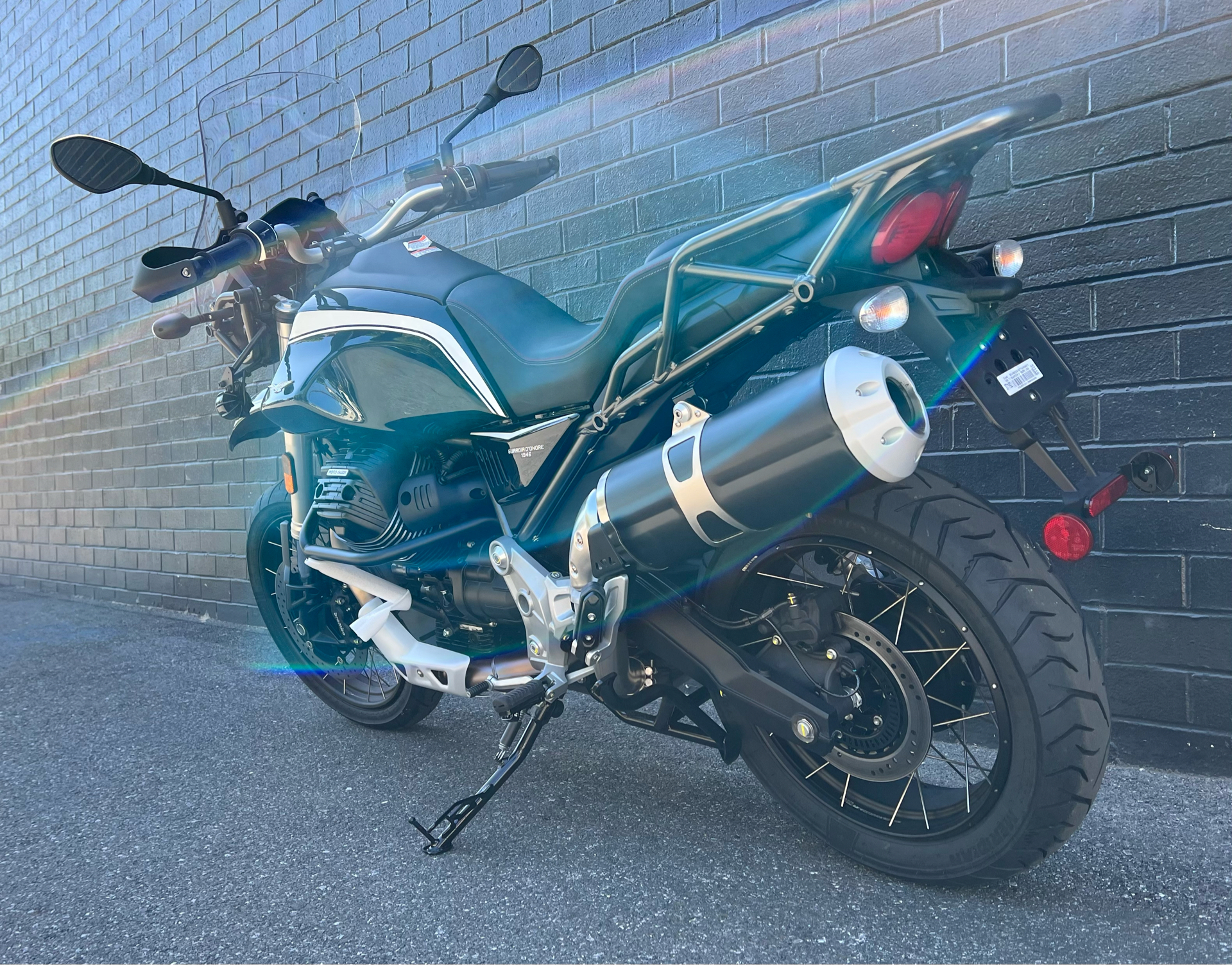 2022 Moto Guzzi V85 TT Guardia D’onore E5 in San Jose, California - Photo 5