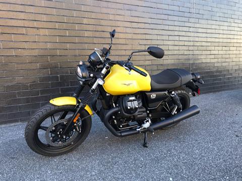 2022 Moto Guzzi V7 Stone in San Jose, California - Photo 5