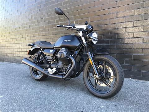 2022 Moto Guzzi V7 Stone E5 in San Jose, California - Photo 2