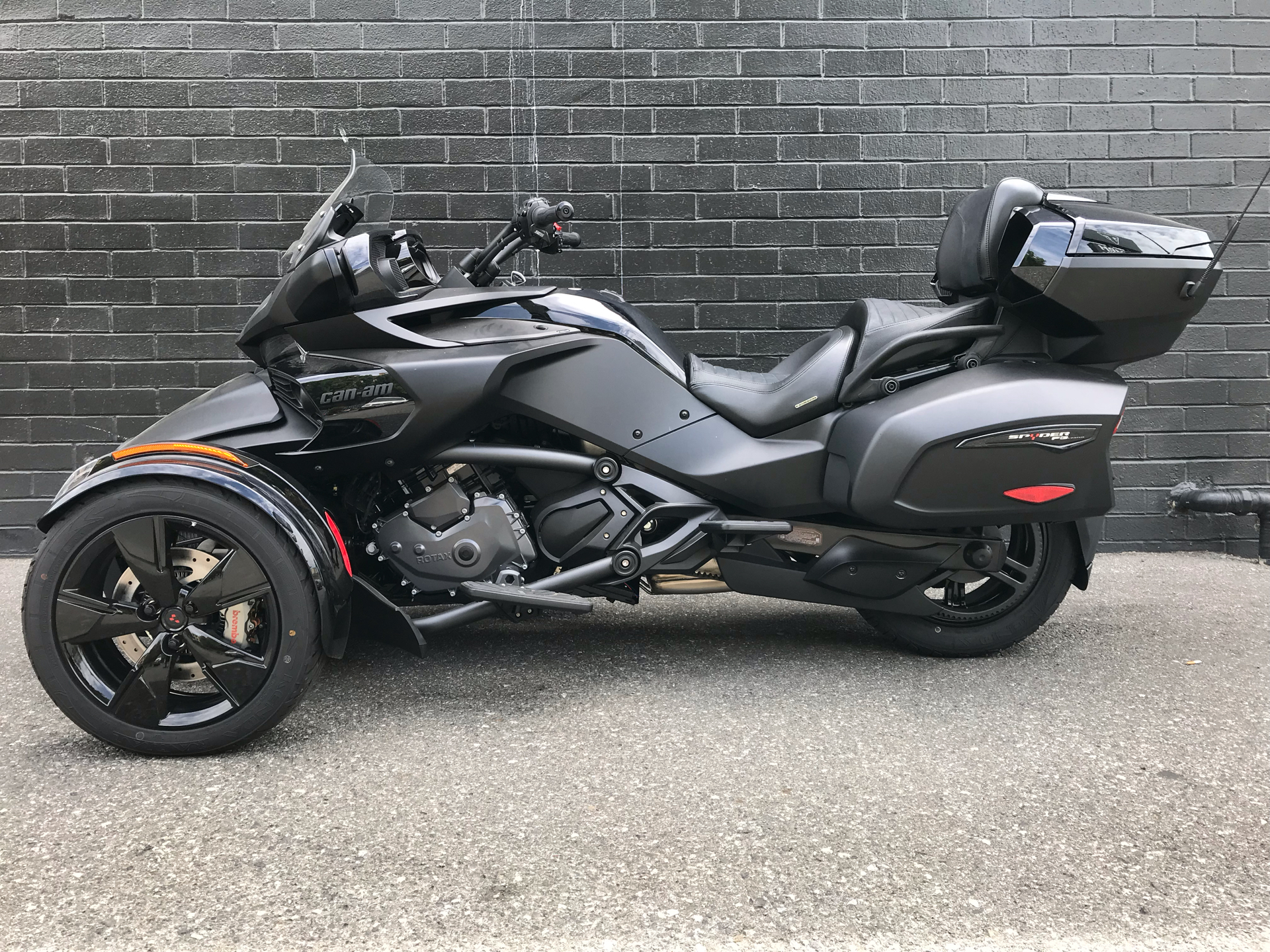 2022 Can-Am Spyder RT Limited in San Jose, California - Photo 4