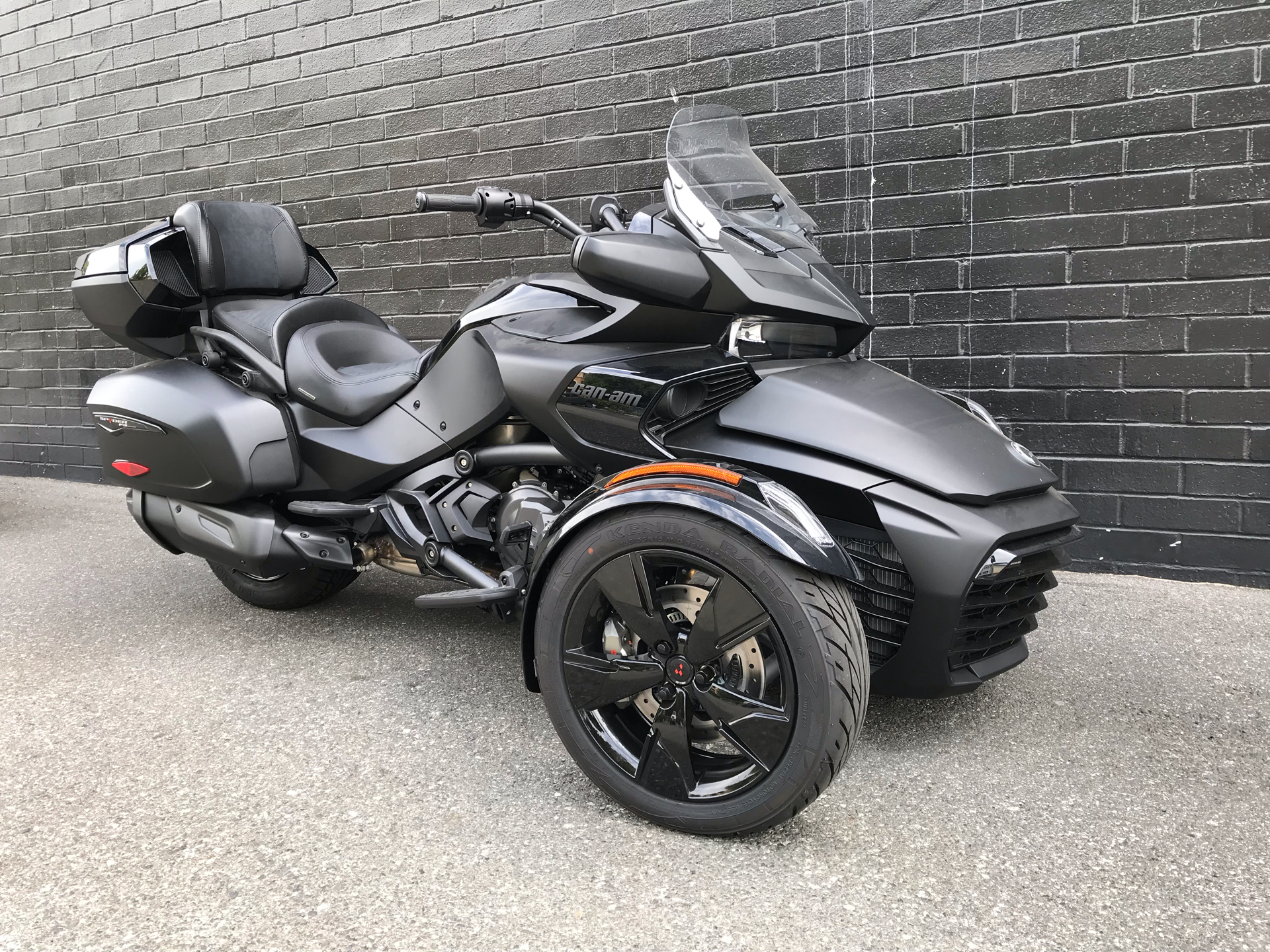 2022 Can-Am Spyder F3 Limited in San Jose, California - Photo 2