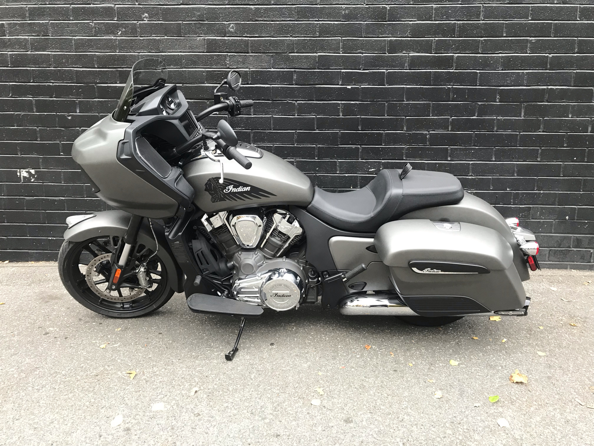 2024 Indian Motorcycle Challenger® in San Jose, California - Photo 4