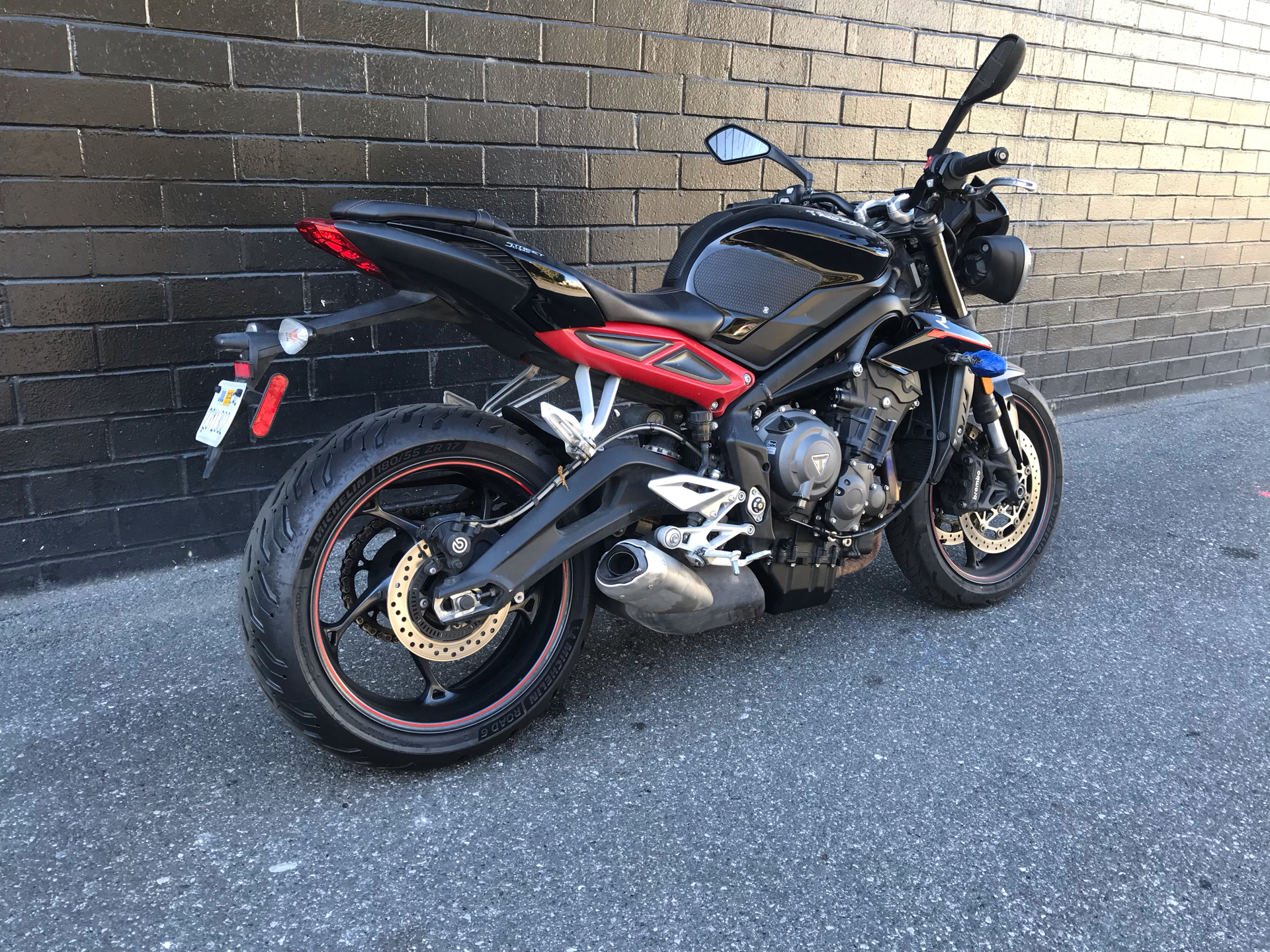 2018 Triumph Street Triple R LRH in San Jose, California - Photo 2