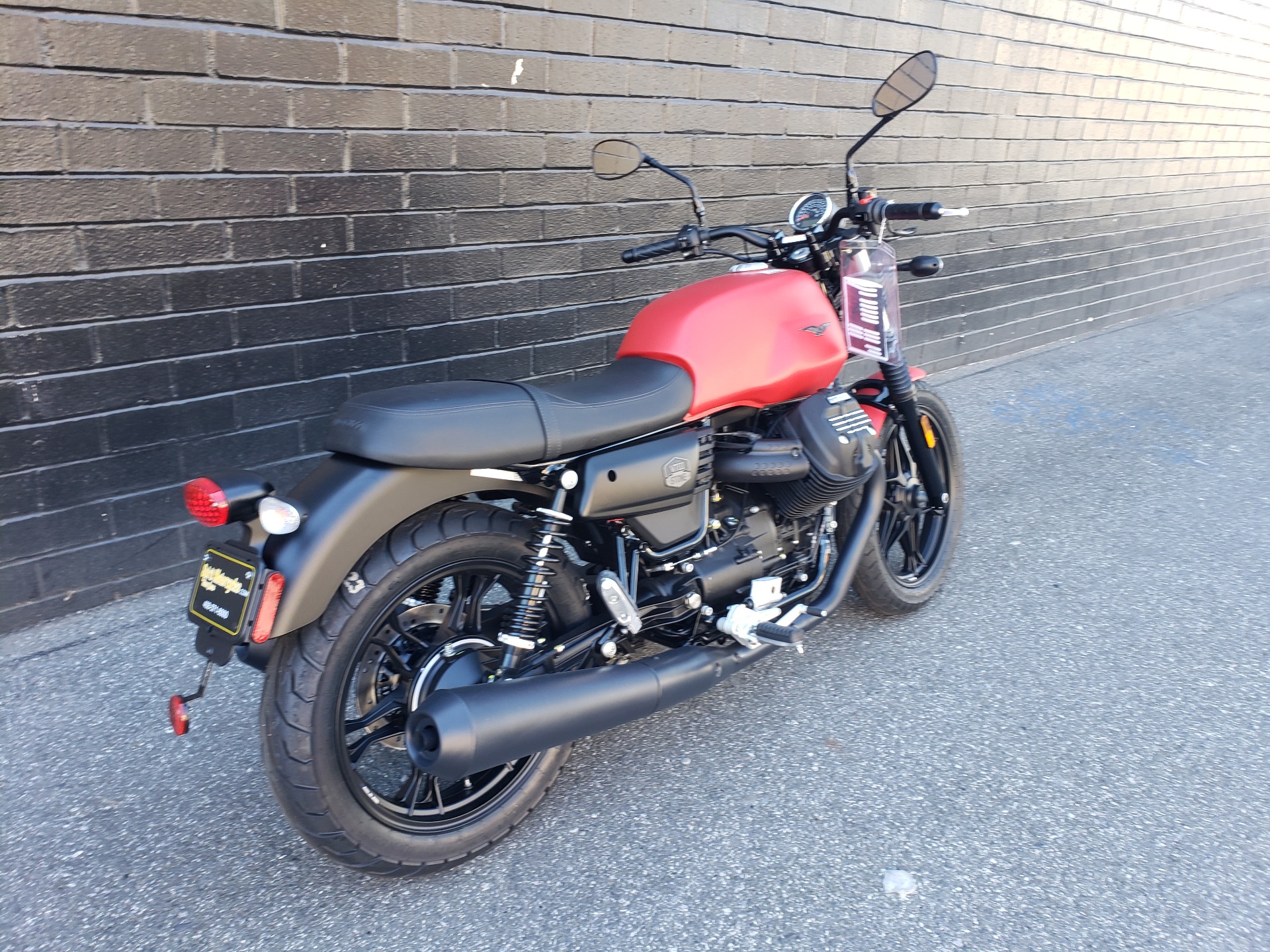 2020 Moto Guzzi V7 III Stone in San Jose, California - Photo 3