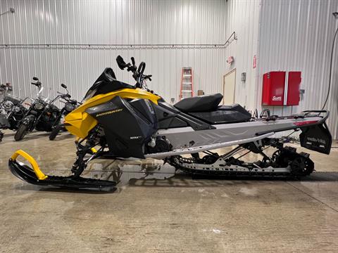 2023 Ski-Doo Backcountry Sport 600 EFI 146” w/Electric Start & Reverse in Turner, Maine - Photo 4