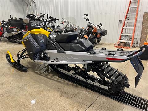 2023 Ski-Doo Backcountry Sport 600 EFI 146” w/Electric Start & Reverse in Turner, Maine - Photo 5