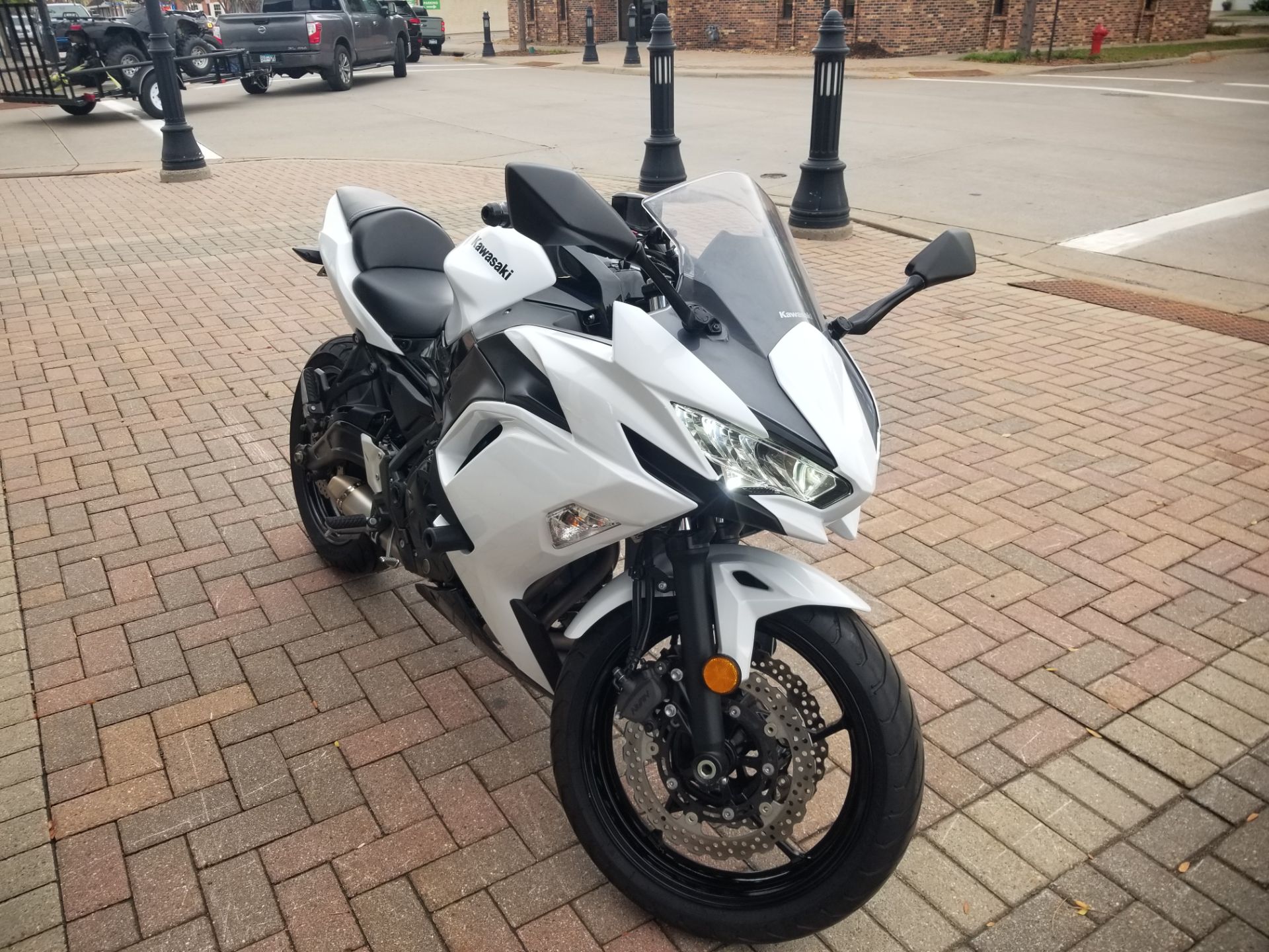2020 Kawasaki Ninja 650 in Osseo, Minnesota - Photo 2